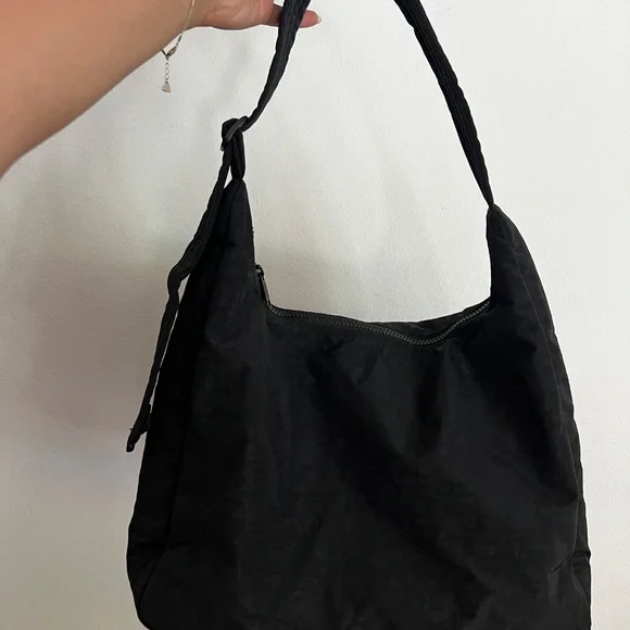 Baggu Nylon Medium Shoulder Bag - Picture 3 of 5